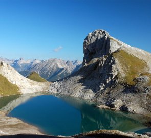 Jezero Obere Seewisee a hora Seeköpfle