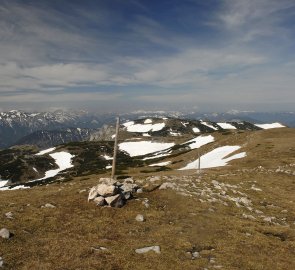 Pohled na západní část pohoří Schnee Alpe