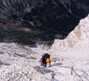 The final perpendicular passage of the ascent on the Giovanni Lipella ferrata