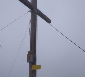 The summit cross of Pleschnitzzinken 2 112 m above sea level