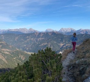 Trail to Großer Grießstein with beautiful views of the surrounding mountains