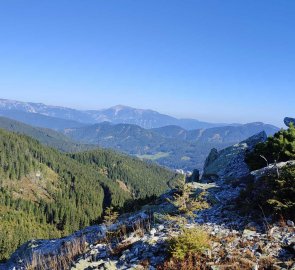 First views of the surrounding landscape