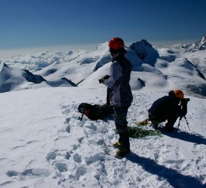 Vrchol Alphubelu 4 206 m n. m. ve Walliských Alpách