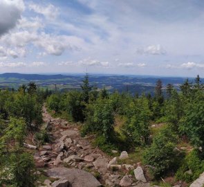 Trail to the Klepac lookout tower