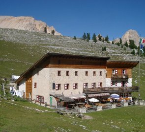 Lavarellahütte