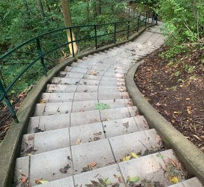 Stairs to the lower bridge