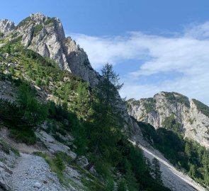 Approaching the Cima del Cacciatore