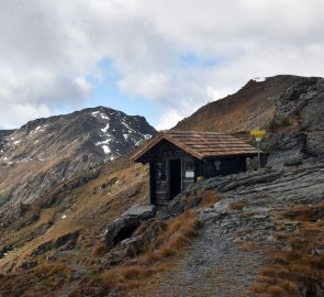 Nouzový bivak pod vrcholem Lattersteighöhe