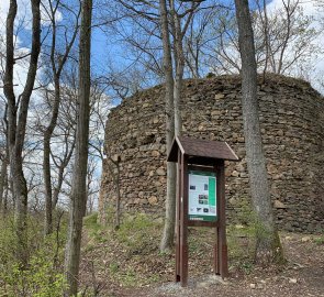 Ruins of Kraví Hora Castle