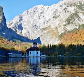 Kostel sv. Bartoloměje v národním parku Berchtesgaden