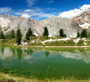 Jezero Lago de Val Limides  a horská skupina Tofany