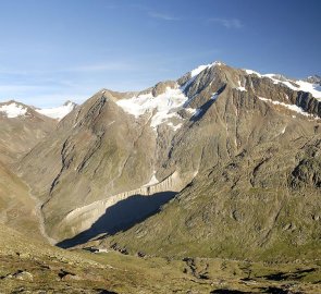 Údolí Niedertal, hřeben Marzellkamm a hory Mutmal Sp., Marzellspitze a Similaun