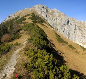 Pohled na hřeben Griesmauer ze sedla Laming Sattel