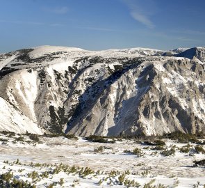 Hora Heukoppe a Raxalpe z náhorní plošiny Schnee Alpe