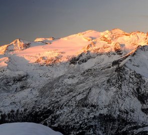 První paprsky na hoře Hochalmspitze