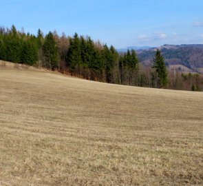 Panoramatický výhled z Rovinky na Jeseníky a Hanušovickou vrchovinu