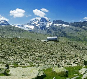 Vittorio Emanuele II mountain hut