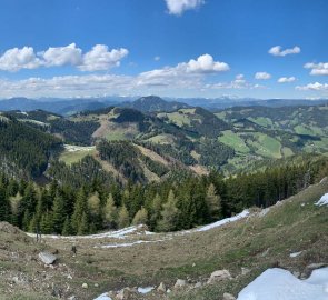 View of the northern Alps from the top - Schneeberg, Raxalpe, Schneealpe, Hochschwab etc.