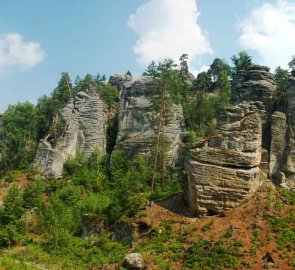 Panoramatický pohled na Prachovské skály