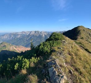 Pohled z hřebene směrem na Hochschwab