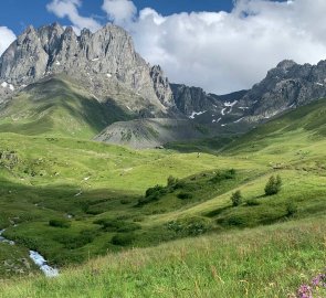 Beautiful landscape on the way to Juta