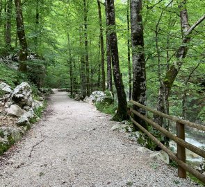 The path to the hut where the entrance to the waterfall is charged