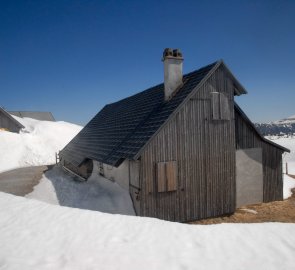 Chata Lurgbauerhütte má evidentně zavřeno