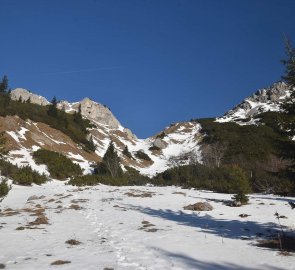 The final part of the ascent to the platform