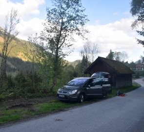 Zde jsme zanechali auto, u konce vesnice Oppenberg