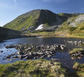 Jezero Schaunitzsee a hora Kerschkern