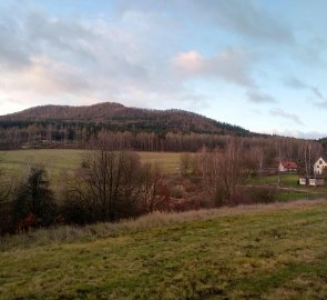 Hora Sedlo a osada Lhotsko