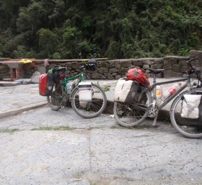 Travel bikes of our Dutch friends, do not underestimate the water