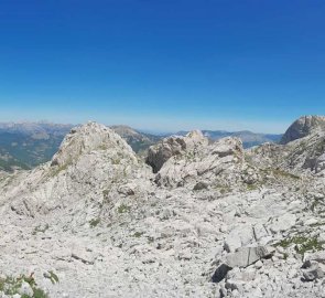 View of the surroundings from the first saddle