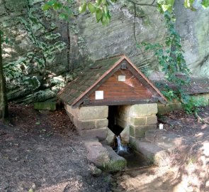 Studánka u Věžického rybníka