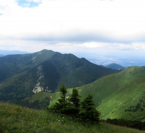 Pohled z Velkého Kriváně na Malý Kriváň