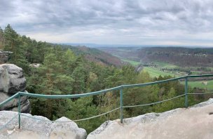 Trip to the rock mazes Chléviště and Kalich in the Bohemian Paradise