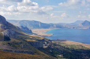 Climbing Monte Monaco in Sicily