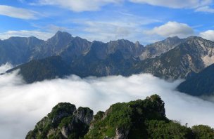 Half-day hike in NP Kalkalpen with climbing the Kampermauer wall