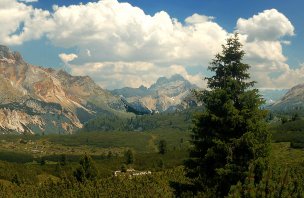 Trekking in Fanes-Sennes-Braies National Park, Dolomites